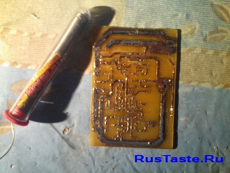 Печатная плата простого зарядного устройства Печатная плата простого зарядного устройства